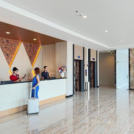 D'Primahotel Airport Sultan Hasanuddin Makassar Sudiang ภายนอก รูปภาพ